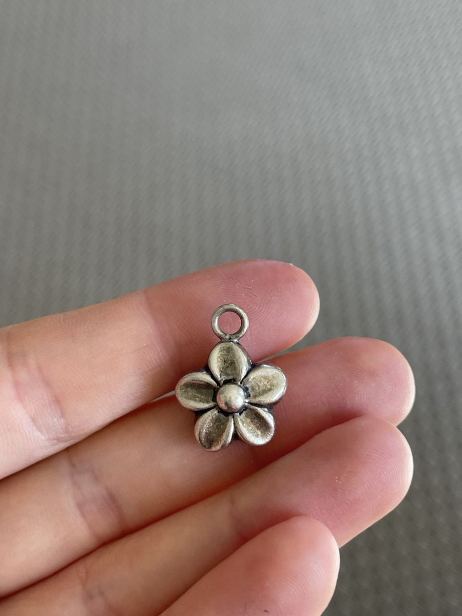 Anhänger: Blumen Kettenanhänger – Gebraucht aus Zürich von katidust 2