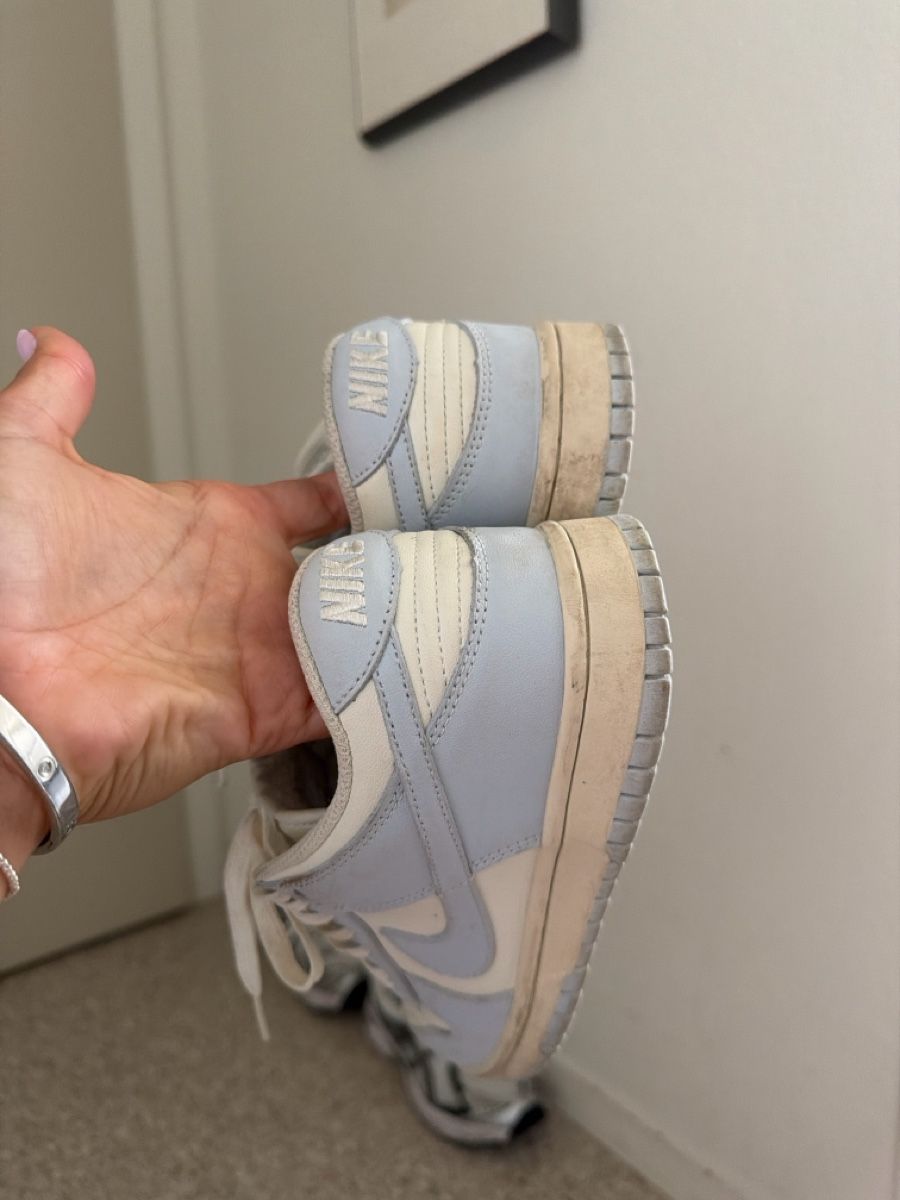 Nike Scarpe da donna: Nike Dunk 37.5  Low Damenschuhe hellblau/weiss  – Nuovo (secondo la descrizione) da Luzern venduto da Lorena.haj 2