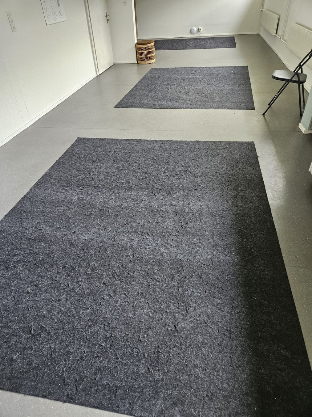 Bodenmatten: Garagenbodenmatte / Teppich / Antirutsch – Gebraucht aus Baar von goldbeere
