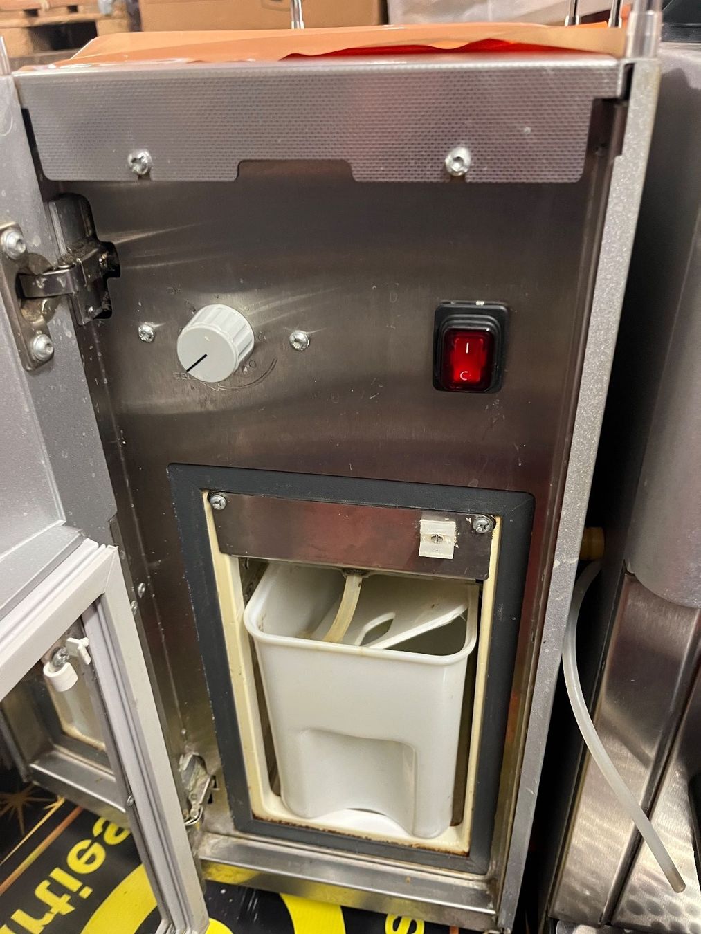 Franke Macchine per caffè & Macchine per espresso: Franke Evolution Kaffemaschine Typ EII 2M HD CF – Difettoso da Niederdorf venduto da LeptonAG 8