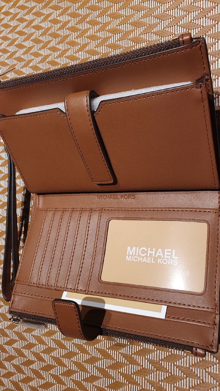 Michael Kors Portamonete: Portefeuille Michael Kors Neuf – Nuovo e nell'imballaggio originale da Avry-sur-Matran venduto da cec_nhz8 4