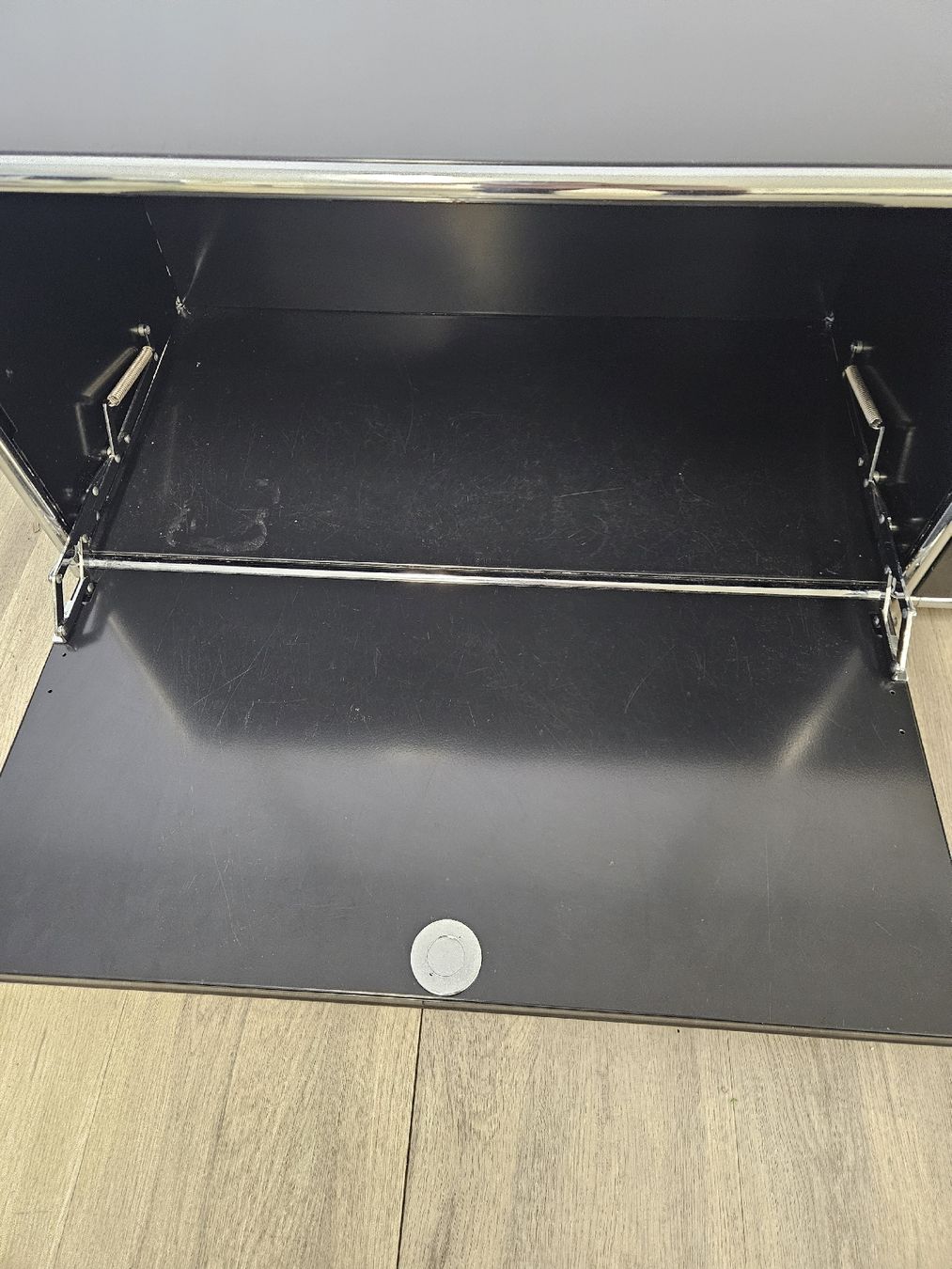 Armadi: System4 Lowboard, schwarz, Top Zustand! Ein Schmuckstück – Usato da Zug venduto da kashtos 2