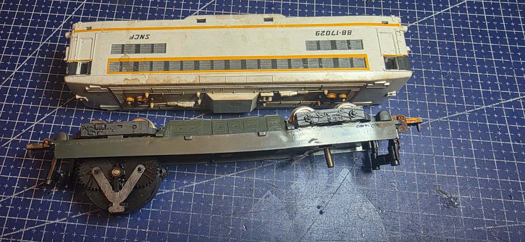Lima Modelleisenbahnen: Lima SNCF BB-17029 HO/DC Defeckt – Gebraucht aus Hochfelden von Danizh0 2