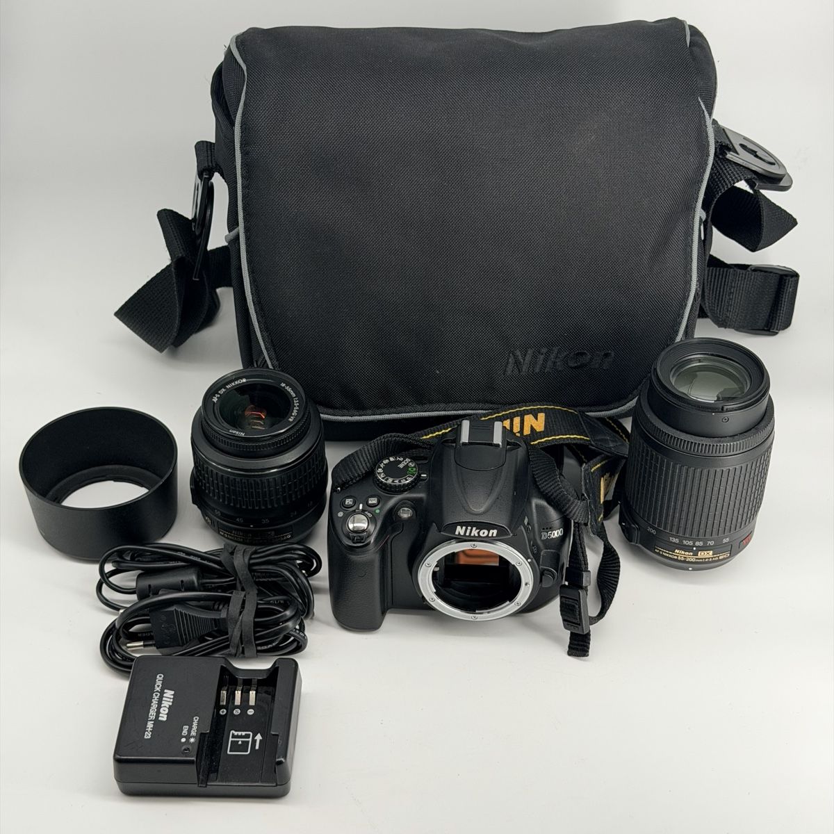 Nikon Fotocamera: Nikon D5000 + 2 objectifs VR + sac + chargeur – Usato da Vessy venduto da _Callidus_ 1