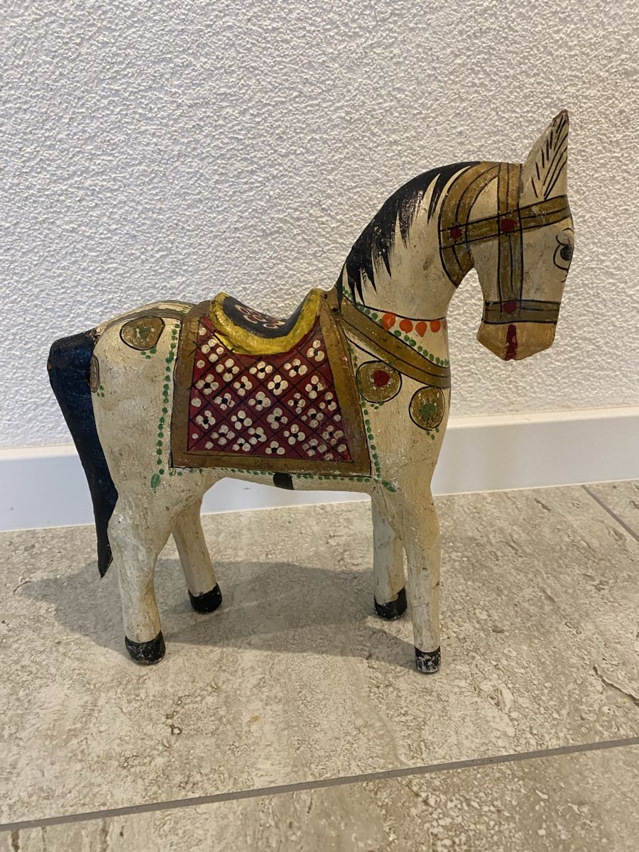 Figuren: Antike Indisch Holz Ferd – Gebraucht aus Birrwil von Bendegriz