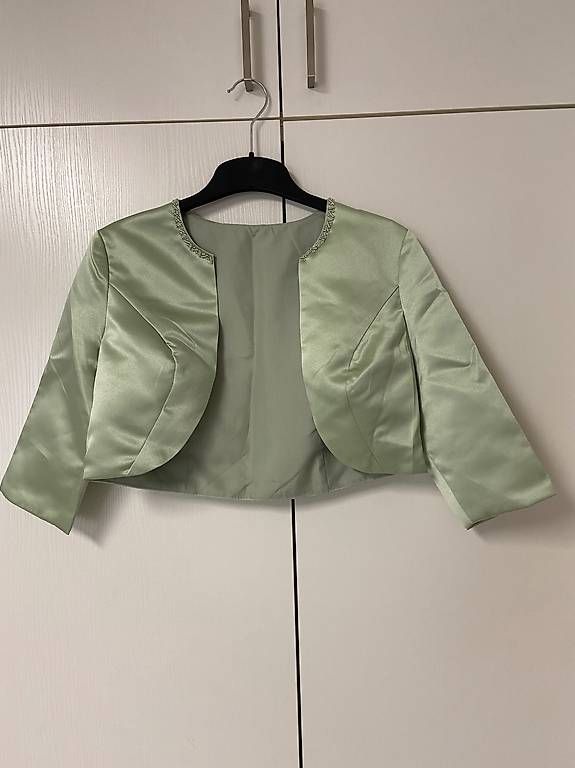 Completi & Tailleur: bolero e grande stola – Nuovo (secondo la descrizione) da Monte Carasso venduto da fritzgerald