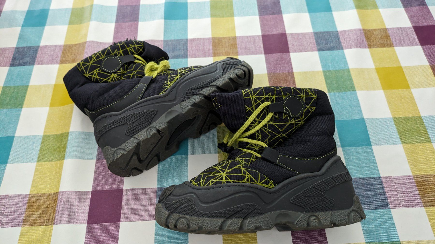 Friboo Scarpe per ragazzi: Friboo Winterschuh - Gr. 28/29 – Usato da Staufen venduto da Fleby84