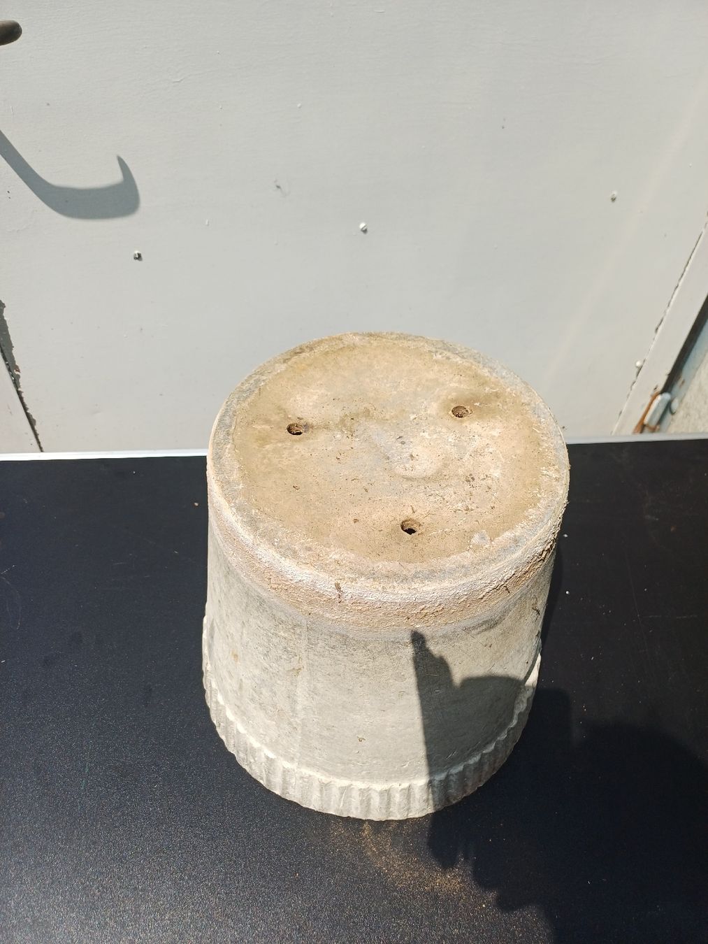 Eternit Vasi per fiori: Eternit Blumentopf – Usato da Wangenried venduto da Recycler94 5