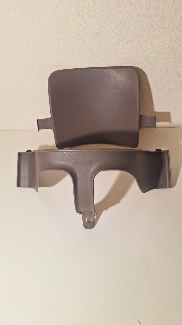 Seggiolini per auto: Stokke Babyset grau – Usato da Winterthur venduto da pat.paw