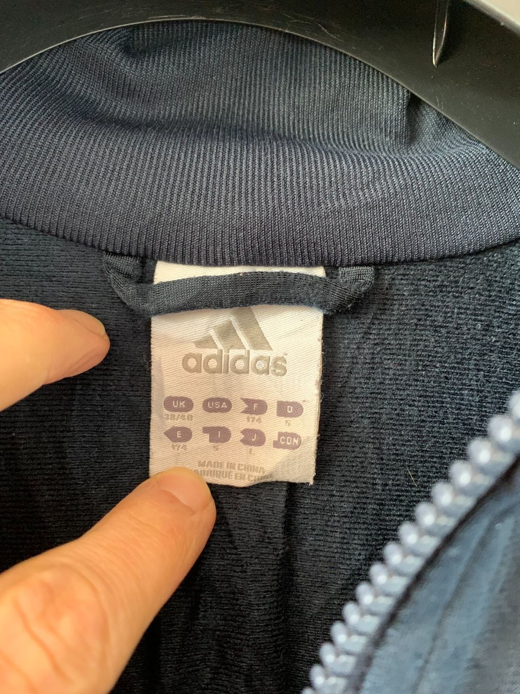 Adidas Giacche: Adidas Track Jacket size men M – Usato da Neuchâtel venduto da _Easy_to_Find_ 2