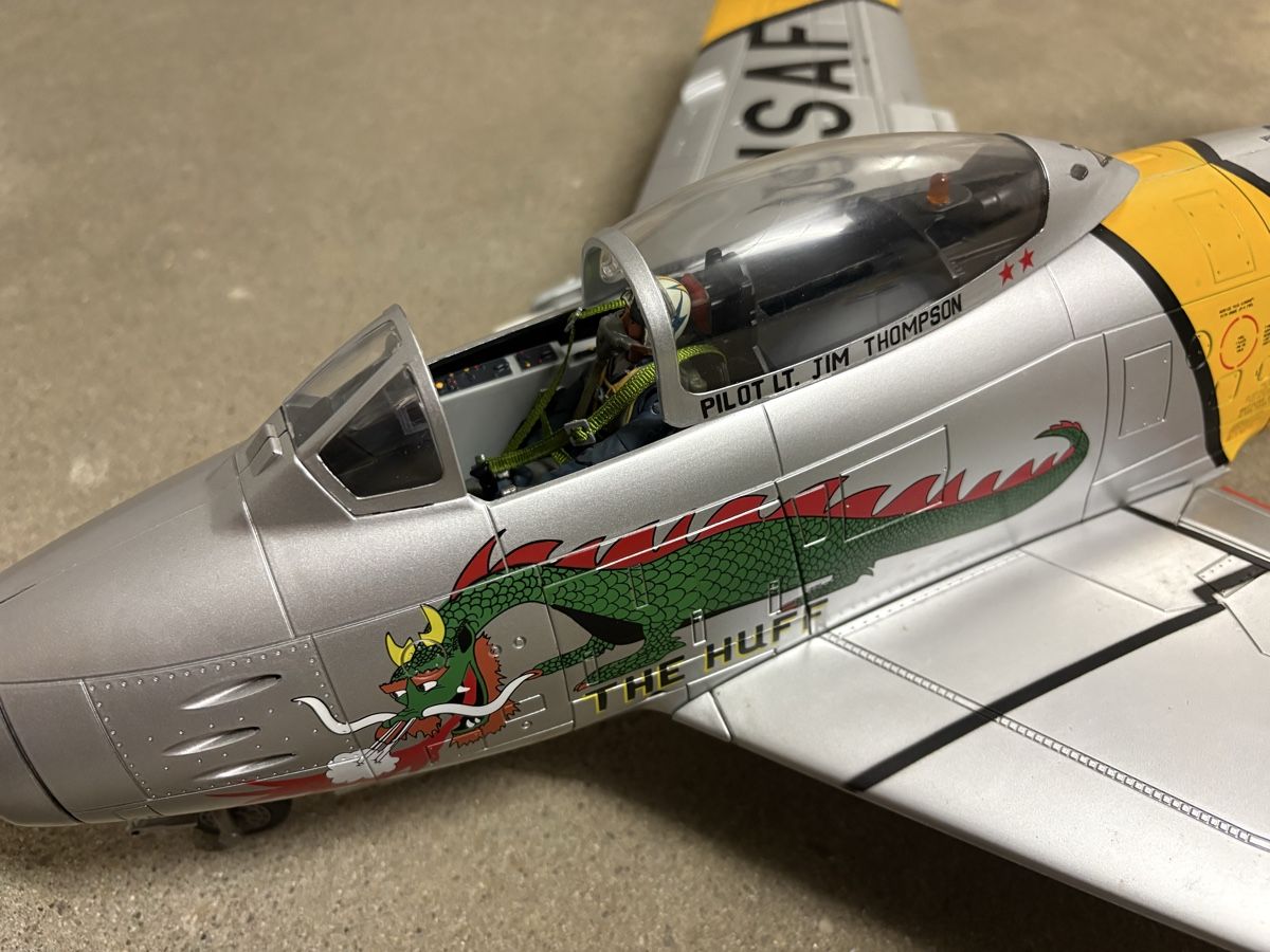 Kits de montage: Elite Force F86 Sabre 1/18 – D'occasion à Villarimboud par hampton2012 2