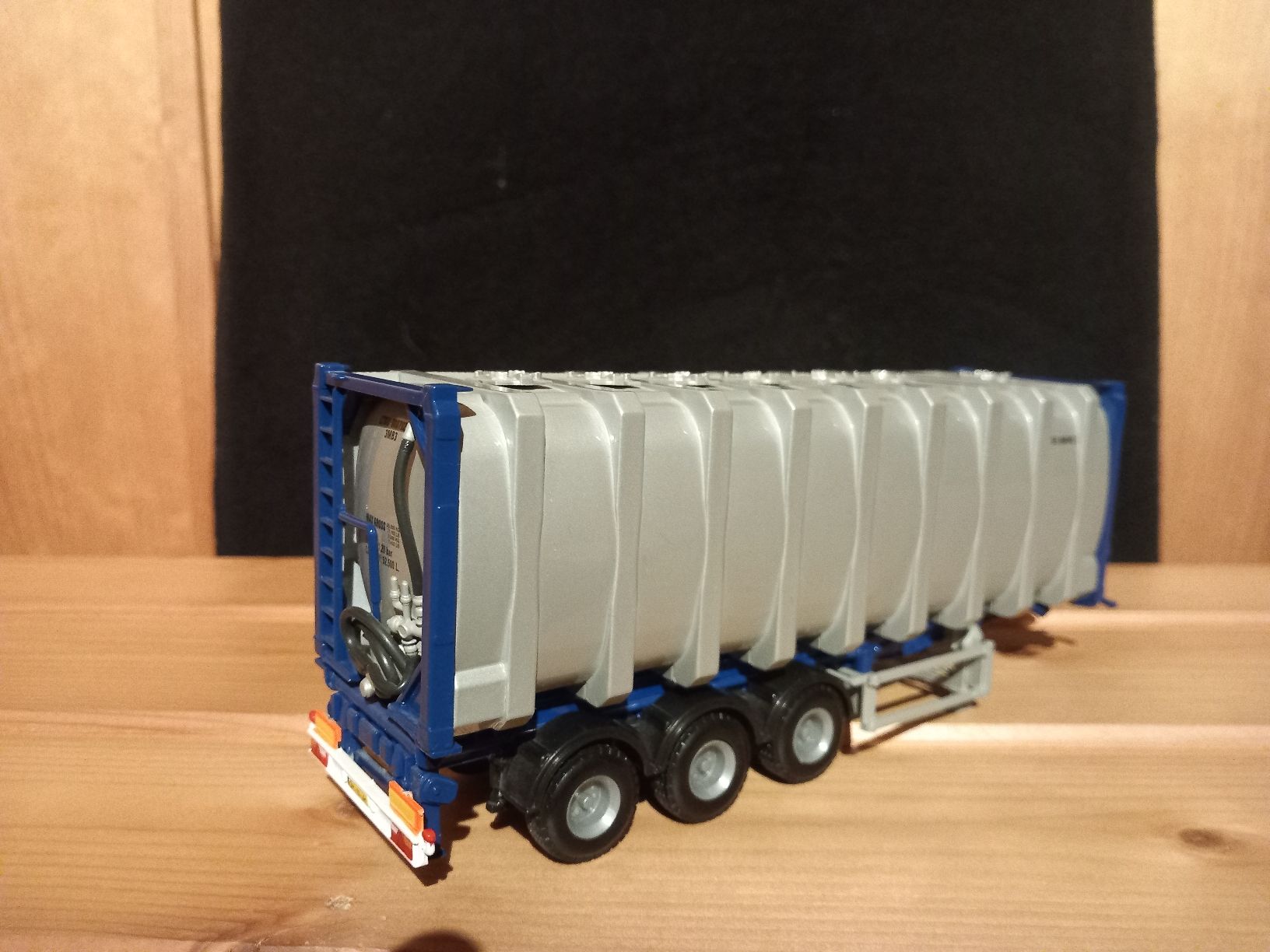 Kit di modellismo & Modellini statici: 1/50 Auflieger Silo-Container – Usato da Strengelbach venduto da Imprezaboy1 1