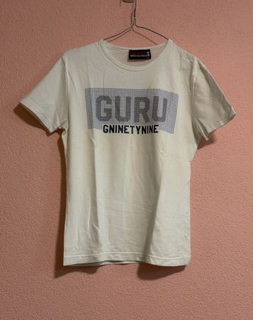 T-shirt Guru vintage, taglia M, come nuova! Affare!
