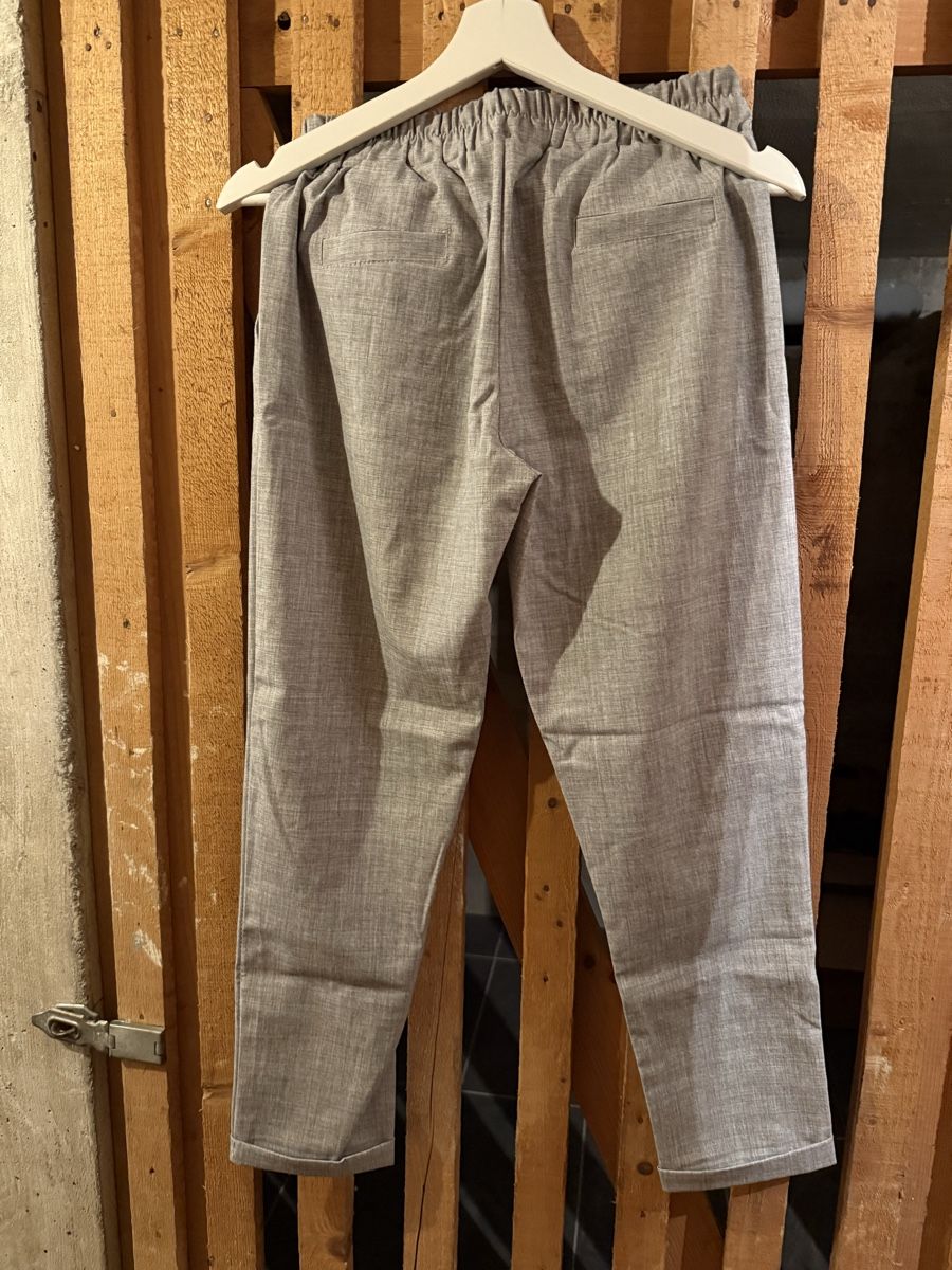 Pantaloni: Damenhose – Usato da Luzern venduto da vivientth 1