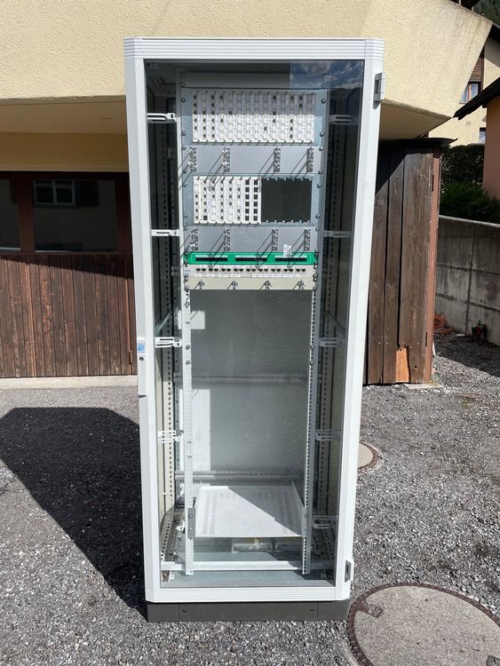 Rittal Server EDV-Schrank 19 Zoll mit Glas-Tür (Gebraucht) in Balzers ...