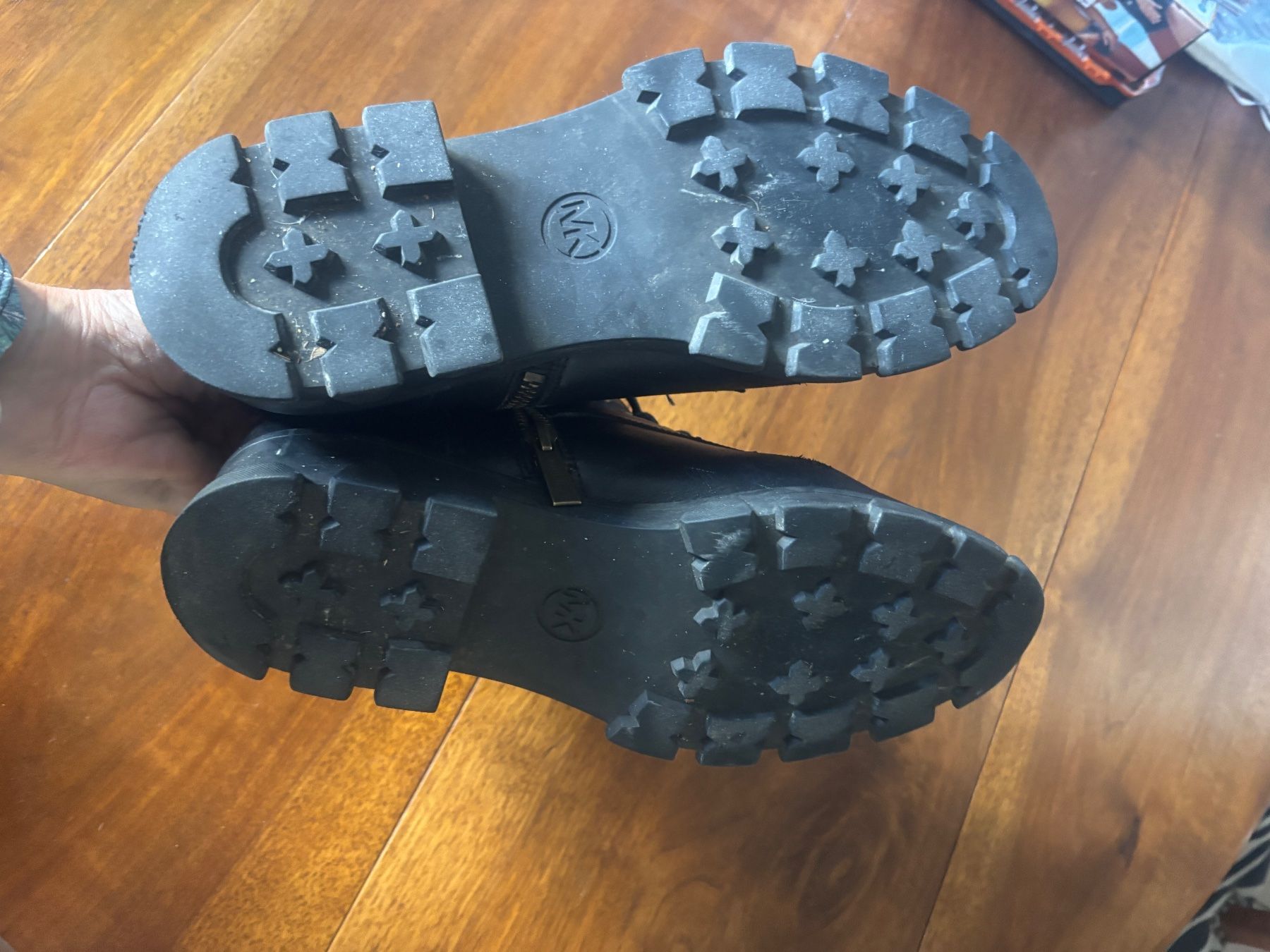 Michael Kors Chaussures femmes: Bottines MK – D'occasion à Genève par bea_f5qp 2