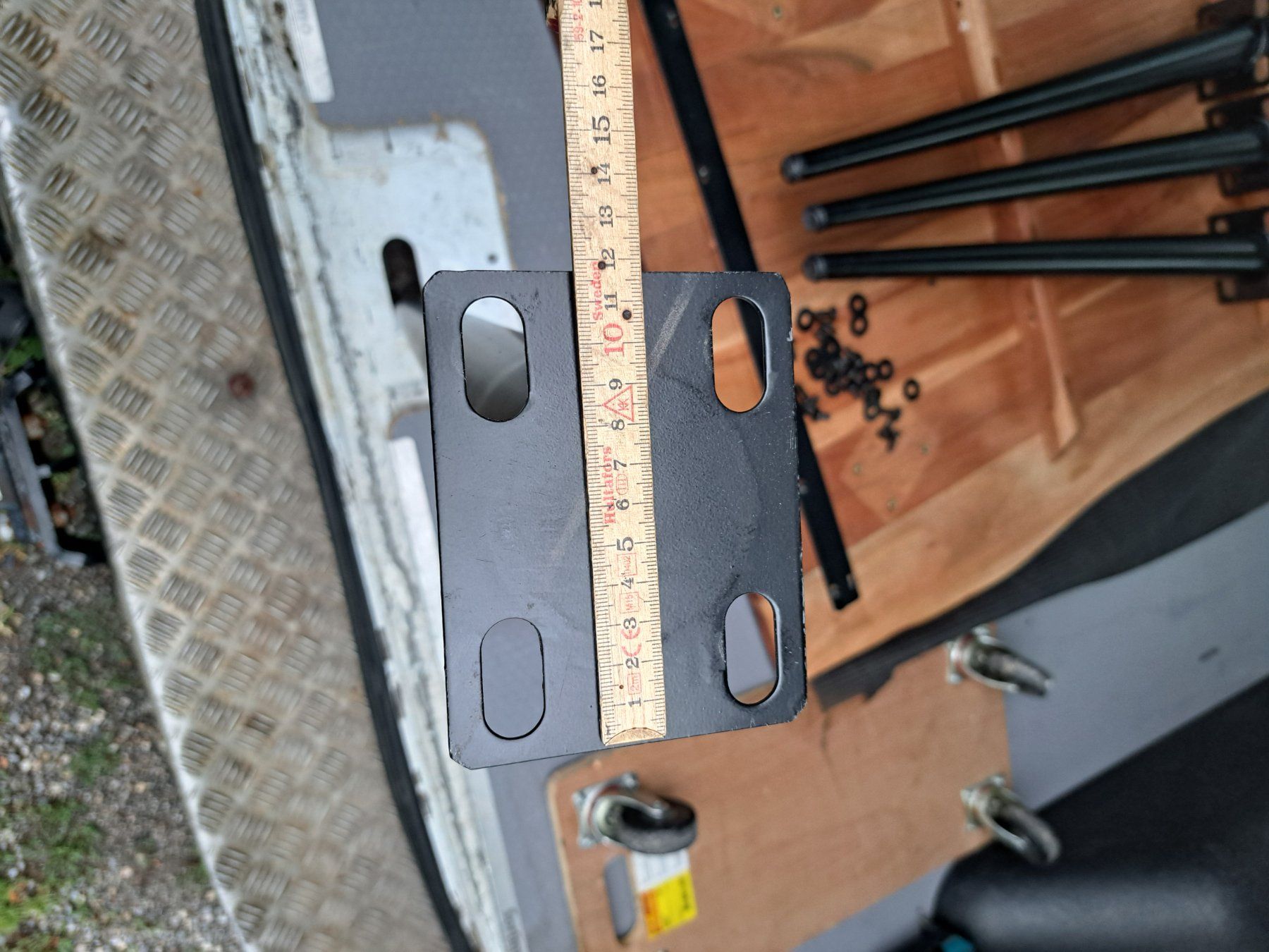Altri mobili: Tischbeine 4er Set schwarz Metall – Usato da Widnau venduto da Senna7 4