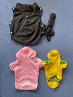 3 Stück Hunde-Bekleidung 1 x Mantel, 2 x Dress