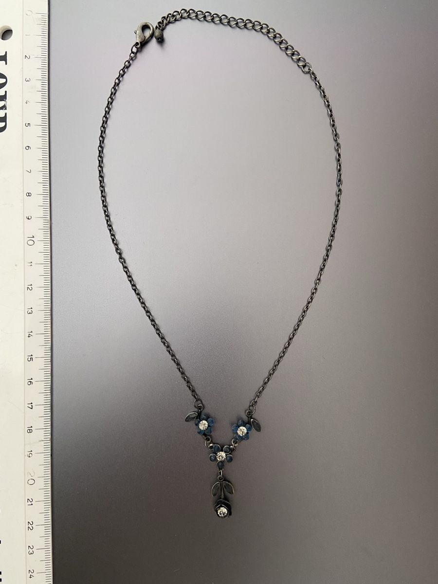 Catenine: Halskette mit blauen Blumen – Usato da Schwarzenburg venduto da Aha016 1