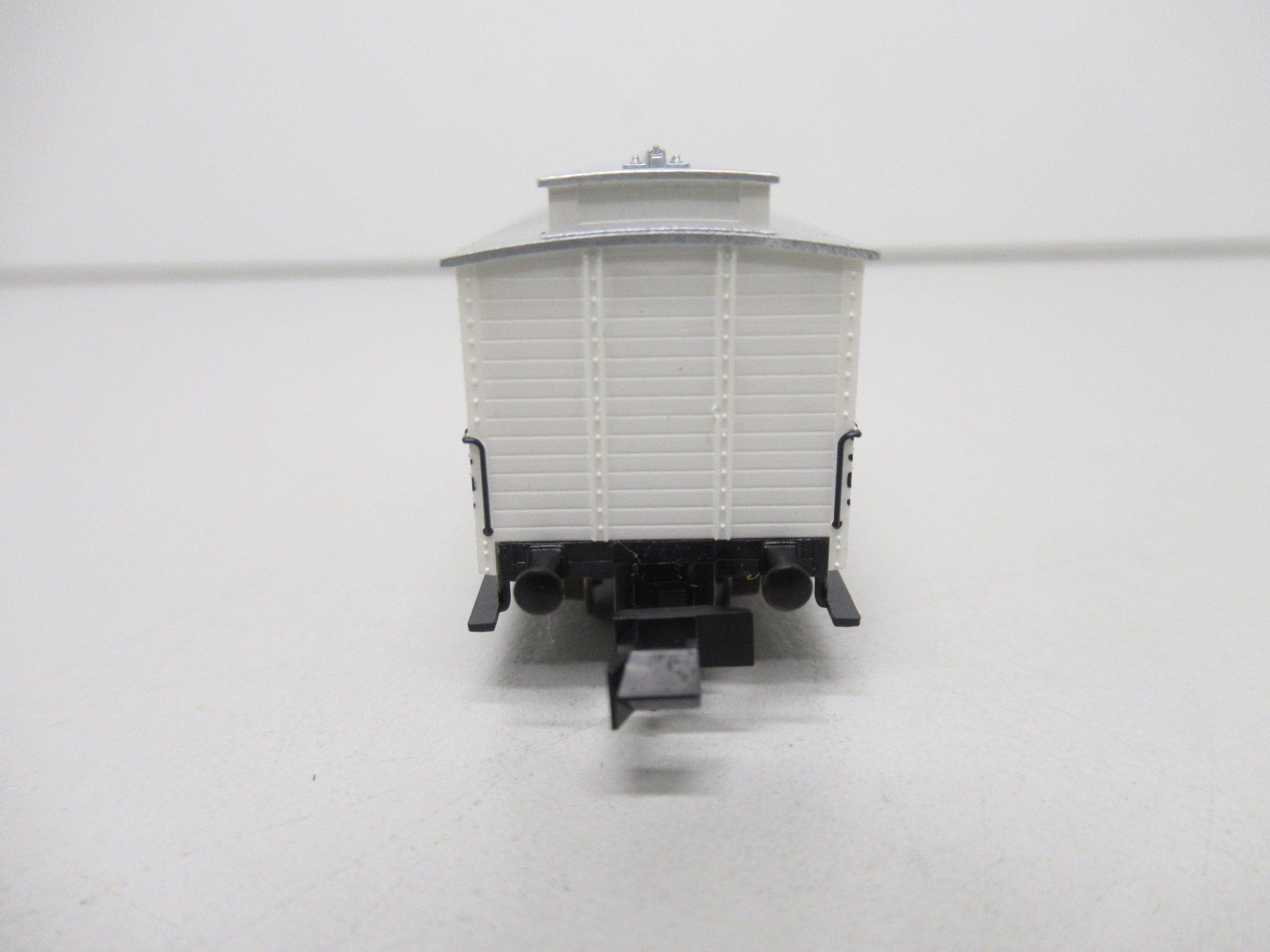 Trix Modelleisenbahnen: Minitrix 13604 gedeckter Güterwagen Lederer Deutsch Spur N – Gebraucht aus Basel von mhmarken 4