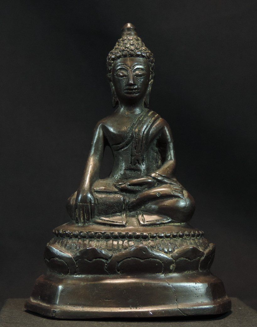 Skulpturen & Statuen: antiker Bronze Buddha aus Thailand – Gebraucht aus Duggingen von roterbambus