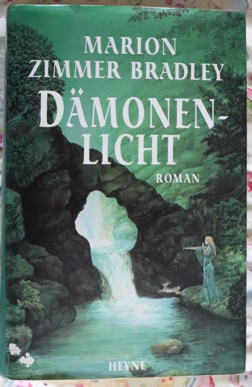 Livres: Dämonenlicht von Marion Zimmer-Bradley – D'occasion à Glattfelden par Vrenely