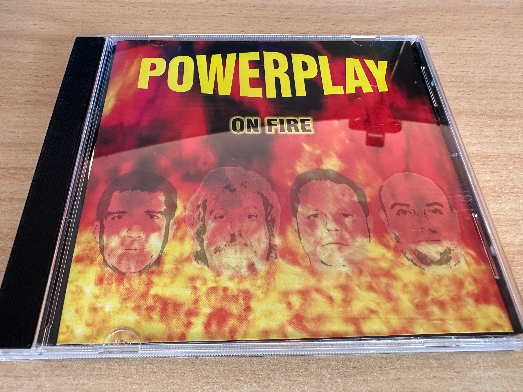 CD: Powerplay - On Fire – Usato da Rikon im Tösstal venduto da Alpenmutz