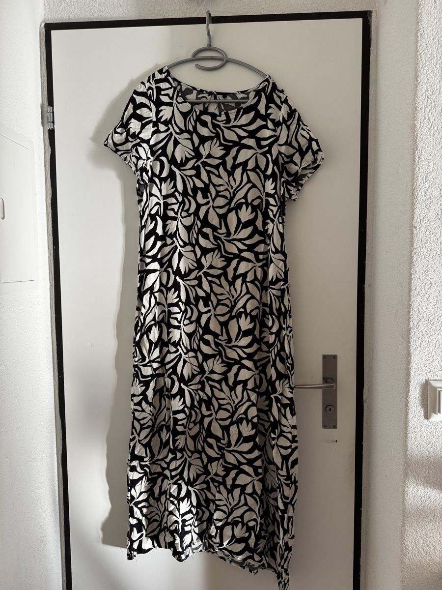 Kleider: Maxikleid Chicoree Grösse L – Gebraucht aus Meiringen von kradat
