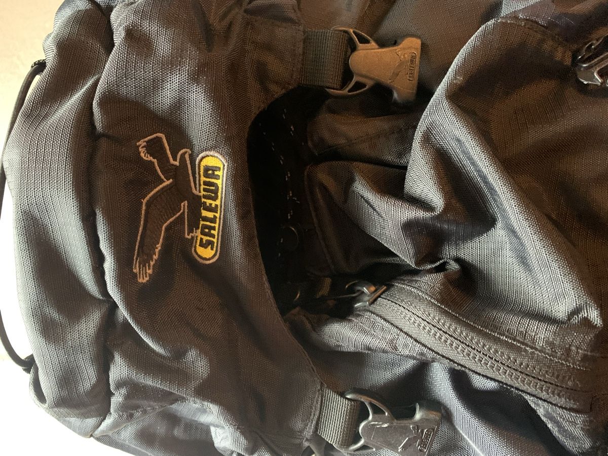 Salewa Zaini: Salewa Trekking Rucksack – Nuovo (secondo la descrizione) da Pfäffikon SZ venduto da reg_zqg6