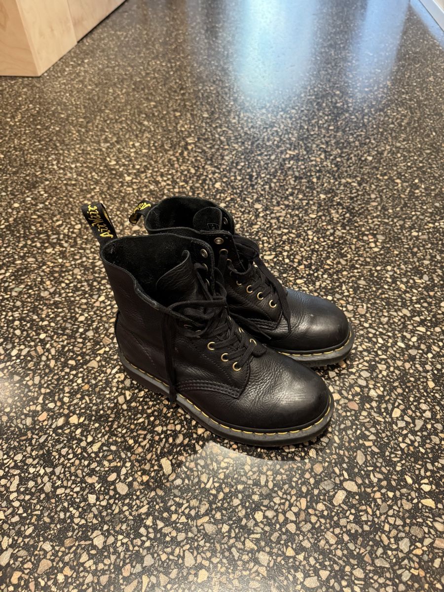 Dr. Martens Scarpe da donna: Dr Martens 1460 pascal black ambassador boots size 37 – Usato da Zürich venduto da gva_r9gs