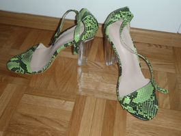 Schlangen-High Heels grün/transparent Gr. 41🐍
