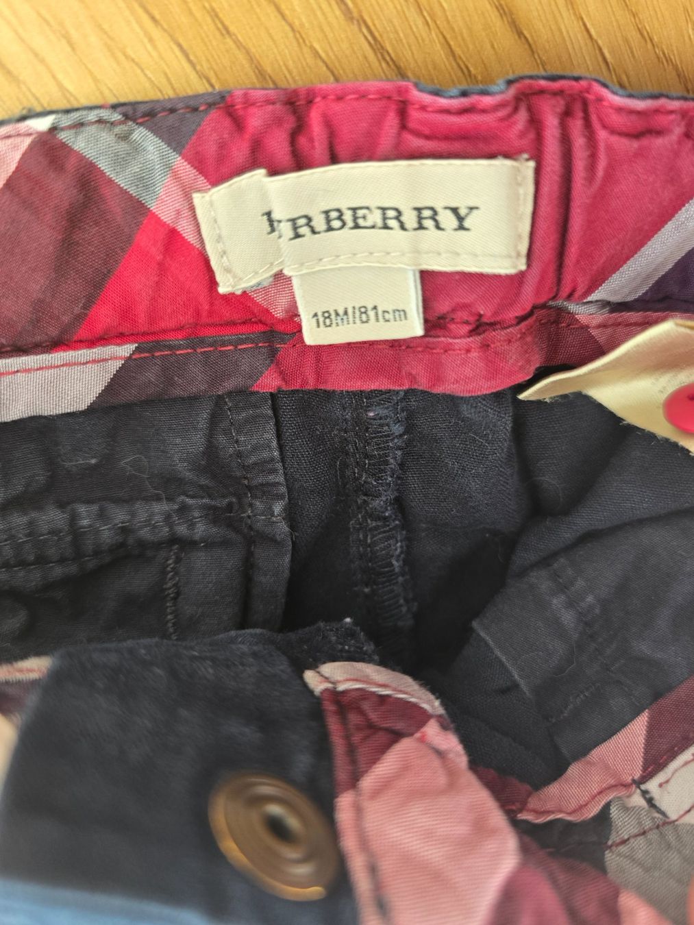 Burberry Pantaloni: Burberry Chino – Usato da Gommiswald venduto da foundandreloved 2