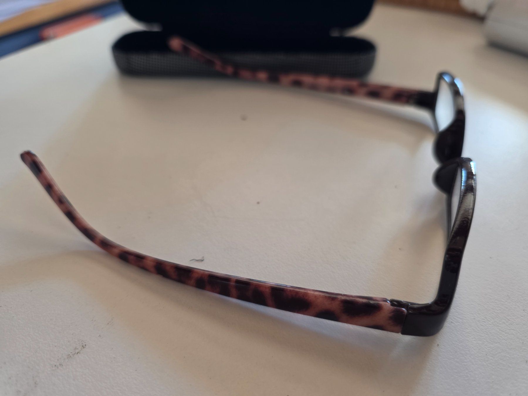 Occhiali & Lenti: Kunststoff Lese Brille Genius + 1.00 dpt mit Etui – Usato da Walterswil BE venduto da Lonitti 5