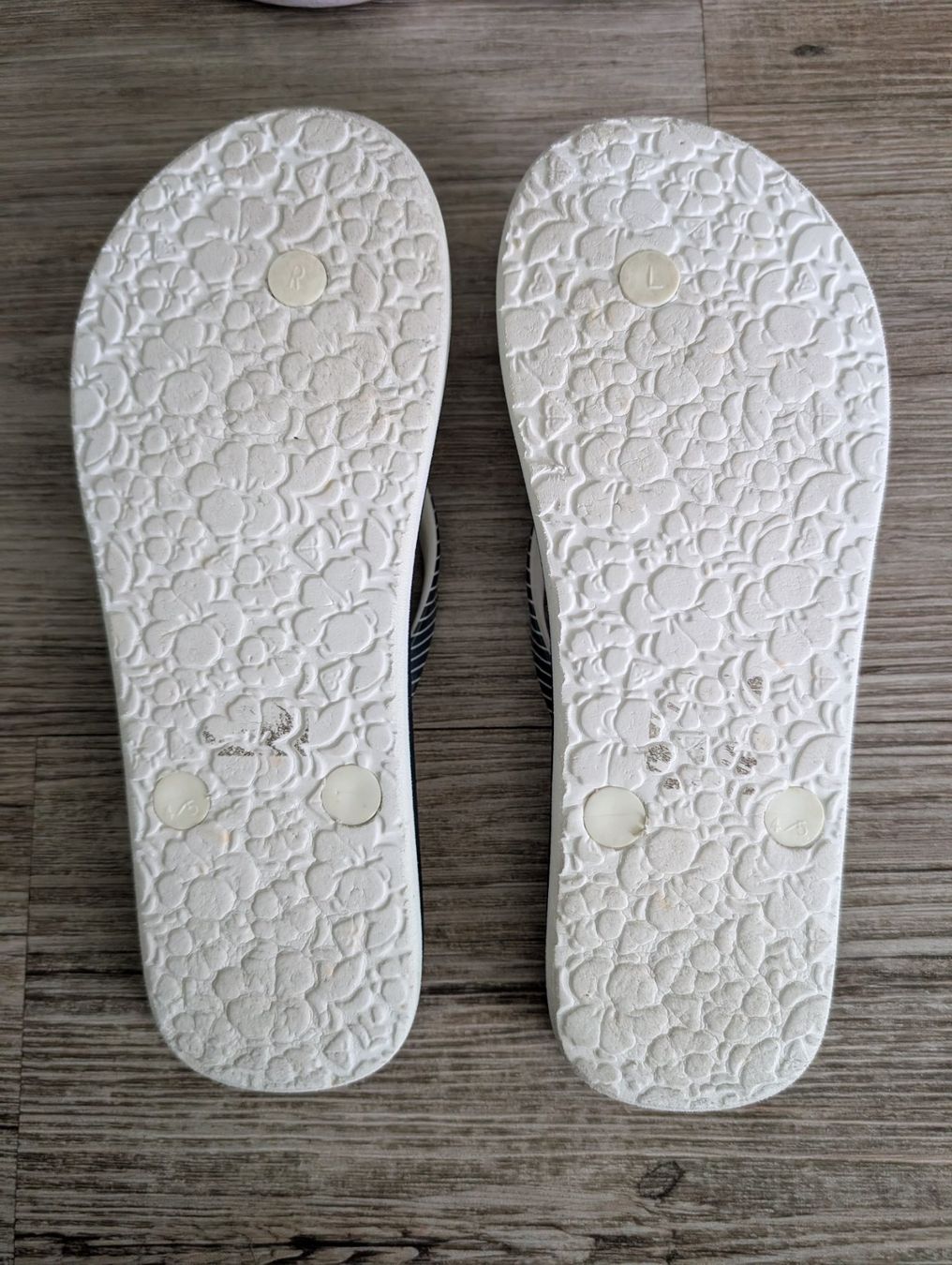 Roxy Chaussures femmes: Roxy FlipFlops - Grösse 37 – D'occasion à Aarberg par fosta 1
