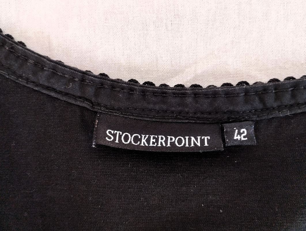 Top: STOCKERPOINT Dirndl Oberteil Grösse 42 – Usato da Schübelbach venduto da Restwert_Schubelbach 8