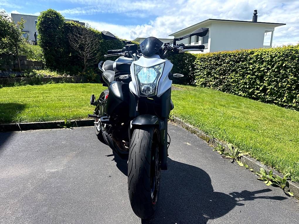 Strada: Kawasaki ER-6n (2014)  – Usato da Küssnacht am Rigi venduto da hirsch79