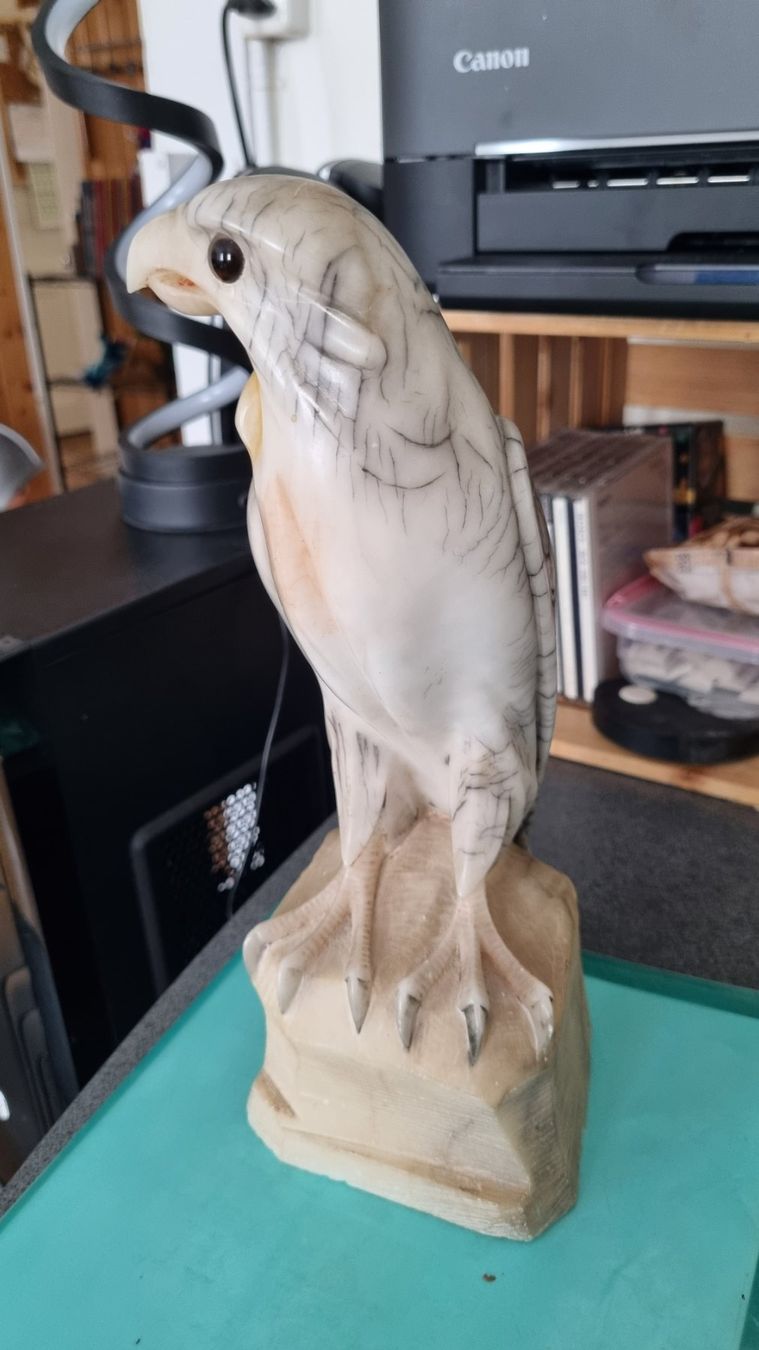 Statuette: Aigle en albâtre – Usato da La Chaux-de-Fonds venduto da mikilo1 2