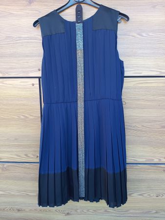 Robe plissée Mango bleu marine et noir XL neuve