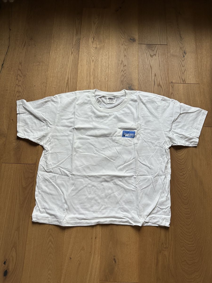 Pull&Bear T-shirts: Pull&Bear Bialetti T-Shirt – D'occasion à Düdingen par kleidungsmarktplatz