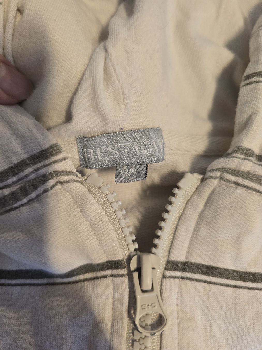 Giacche & Cappotti: Kinder-Sweatjacke Gr.128 /8A, gestreift – Usato da Unterentfelden venduto da Panda-87 1
