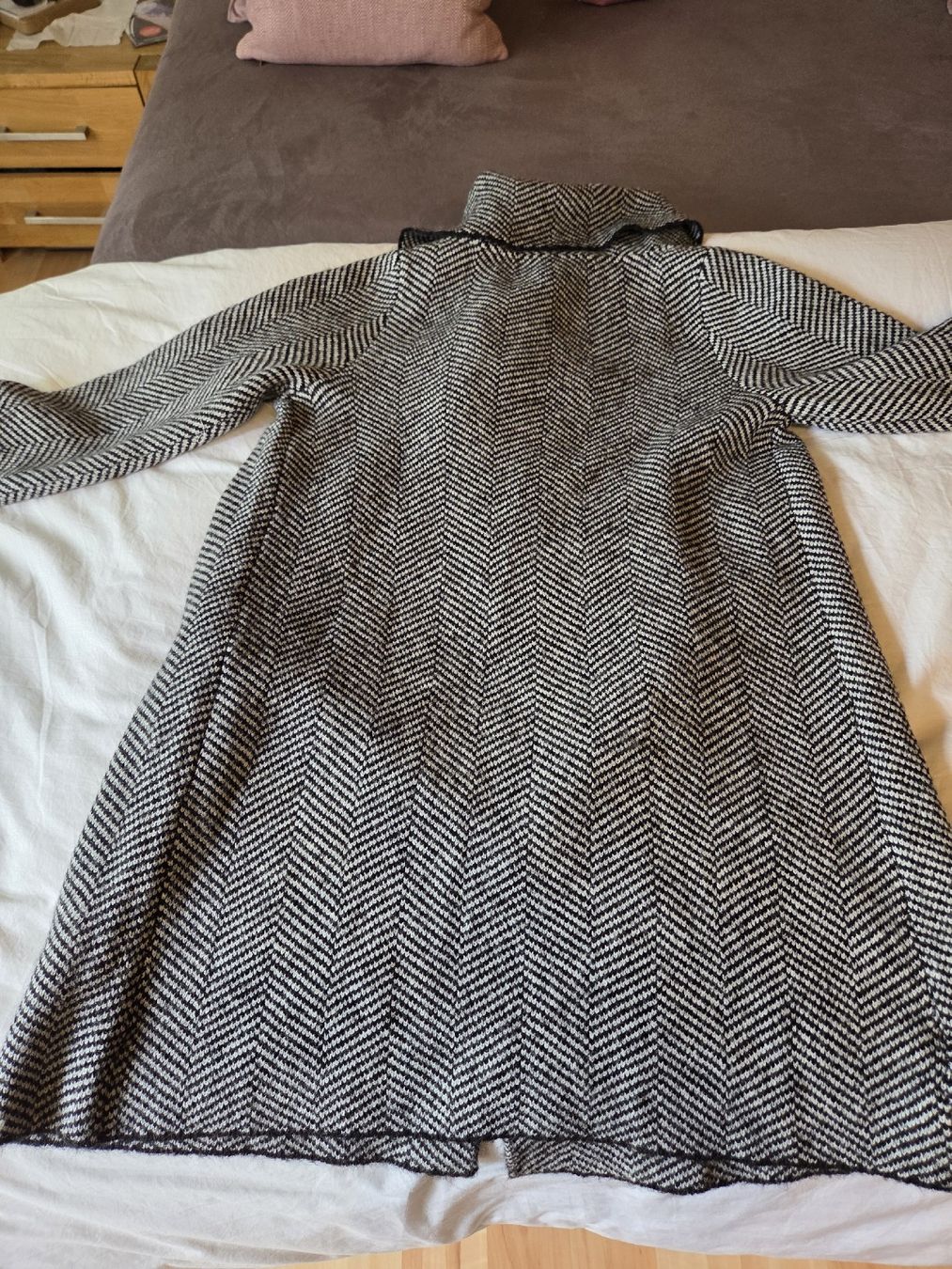 Mäntel: Max Mara Studio Strickmantel, Grösse L, Herringbone Muster – Gebraucht aus Busswil BE von Angy1974 3