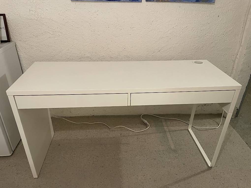 Ikea Scrivanie: IKEA MICKE Schreibtisch – Usato da Horgen venduto da goldfinger1 3