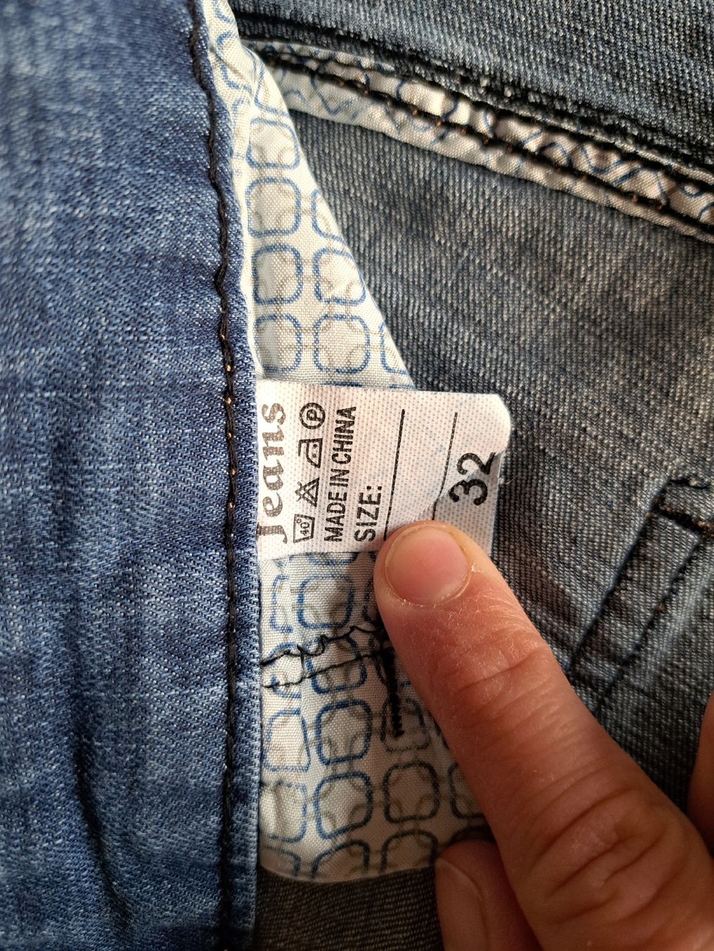 Jeans: Stretch Jeans - Gr. 32 – Usato da Taverne venduto da SelenaR. 2