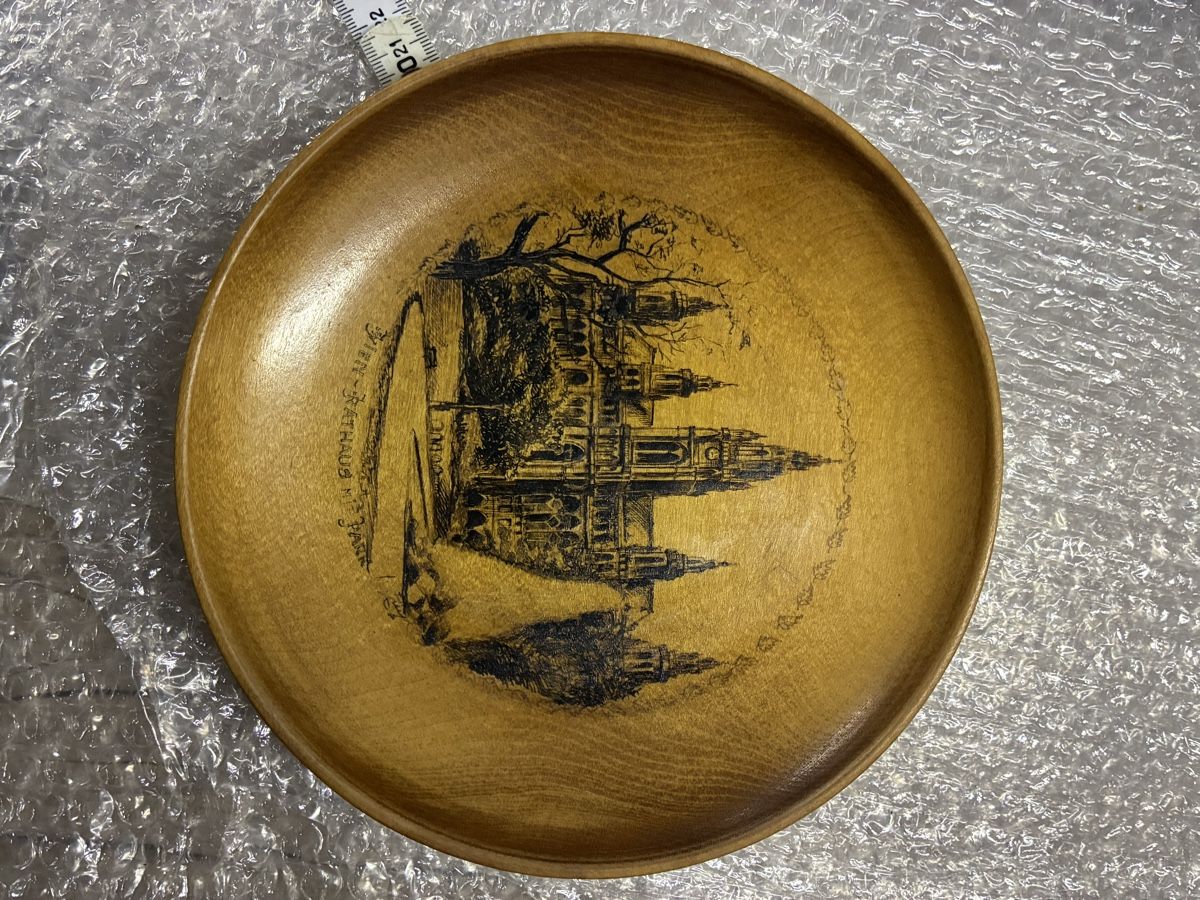 Set di piatti: Piatti in legno decorati – Usato da Chiggiogna venduto da acavanna 7