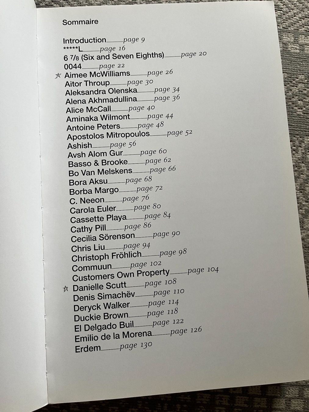 Libri: Hywel Davies: 100 nouveaux créateurs de mode – Usato da Lausanne venduto da Kinga_Shopaholic 3