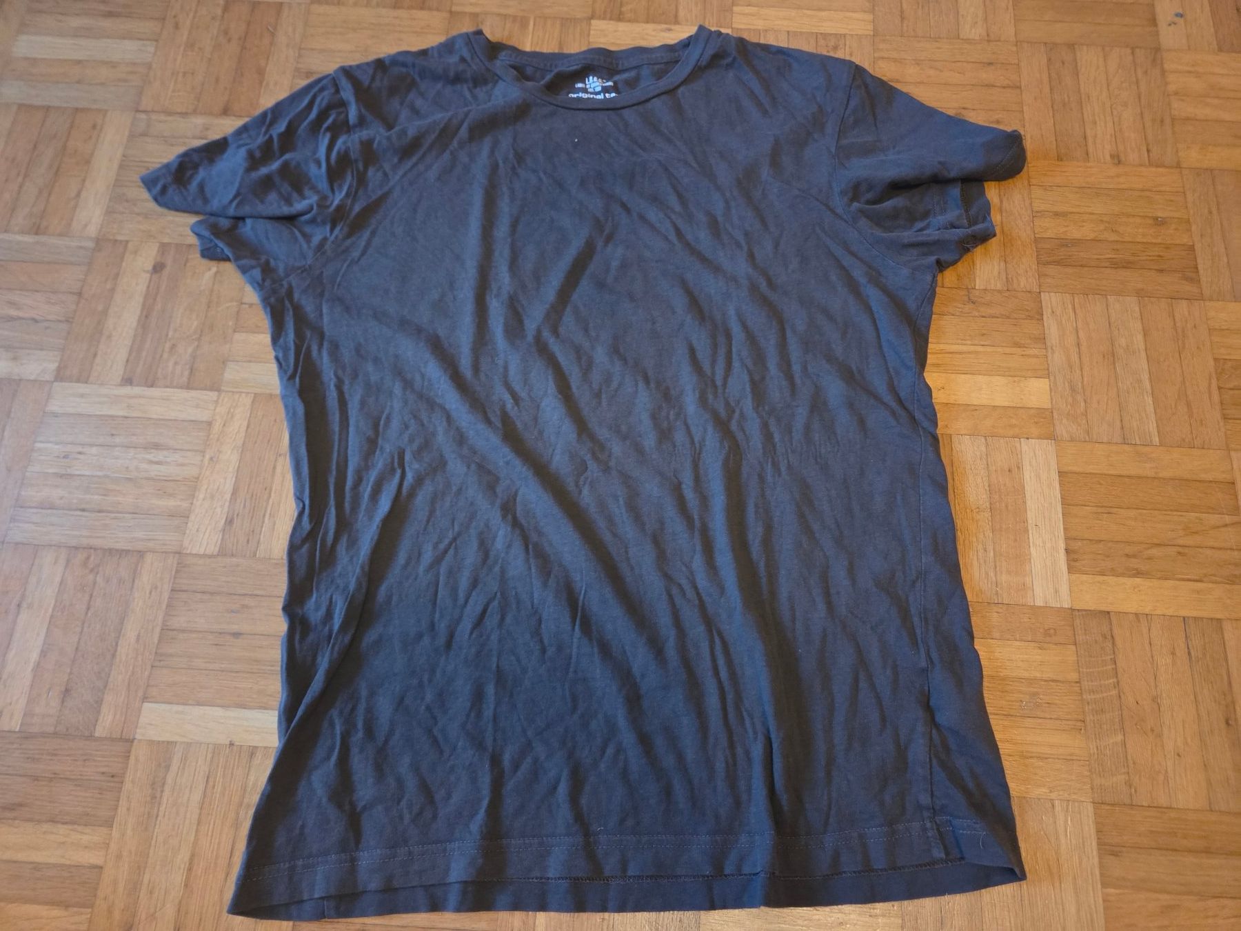 Kleiderpakete: Hemden & T-Shirts Gr. M – Gebraucht aus Basel von grandfamily 6