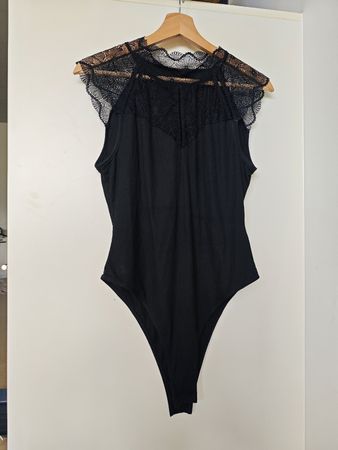 Black Lace Bodysuit M/L Viscose 92% 🖤