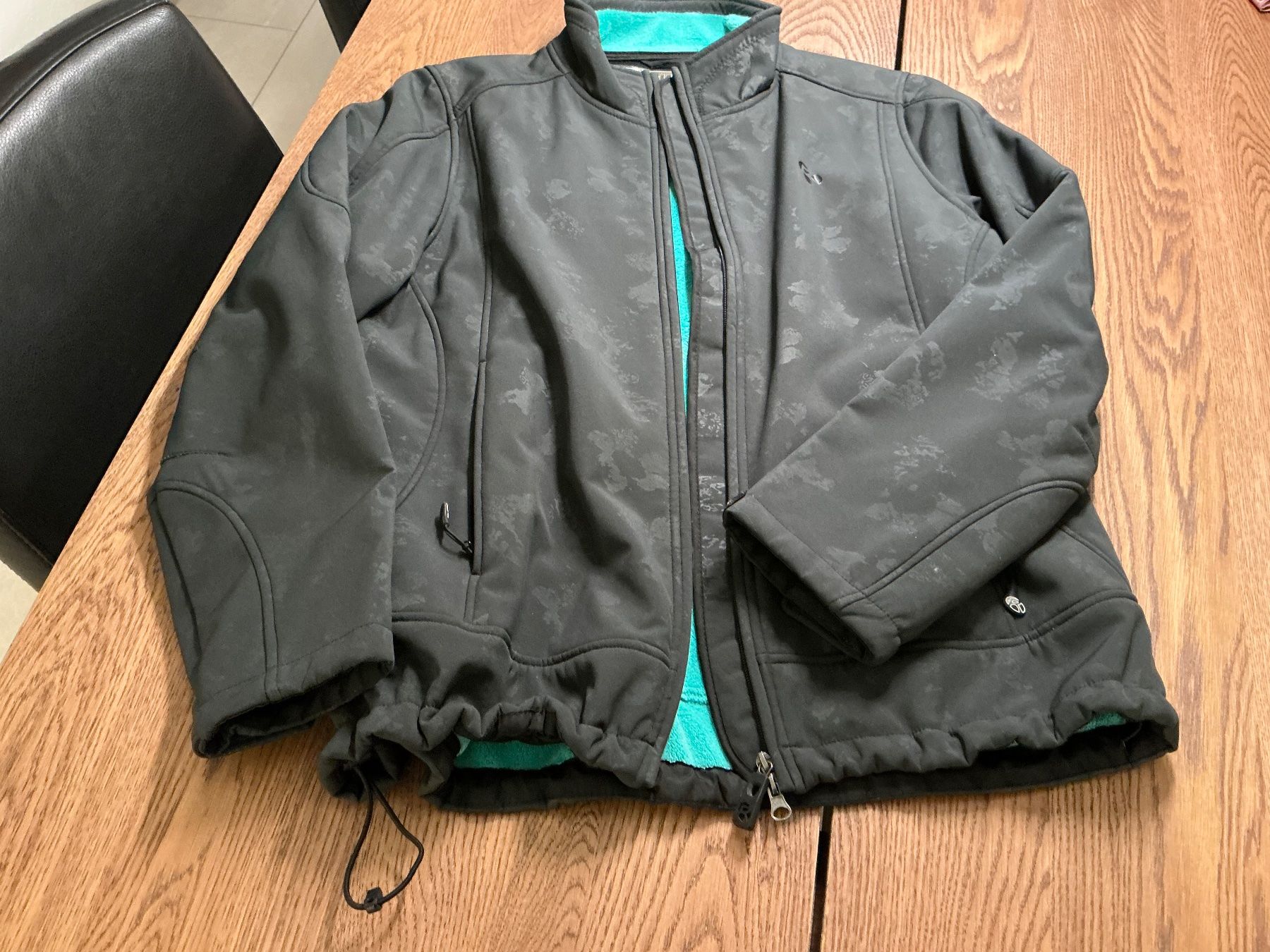 Jacken: Tolle Softshell Jacke gefüttert, Gr. M, schwarz – Gebraucht aus Würenlos von sweety5436 1