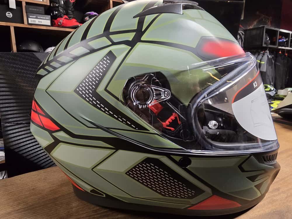 AGV Caschi & visiere: Casque AGV intégral K3Multi Decept olive vert/rouge/noir mat – Nuovo e nell'imballaggio originale da Yverdon-les-Bains venduto da MotoFactory. 6