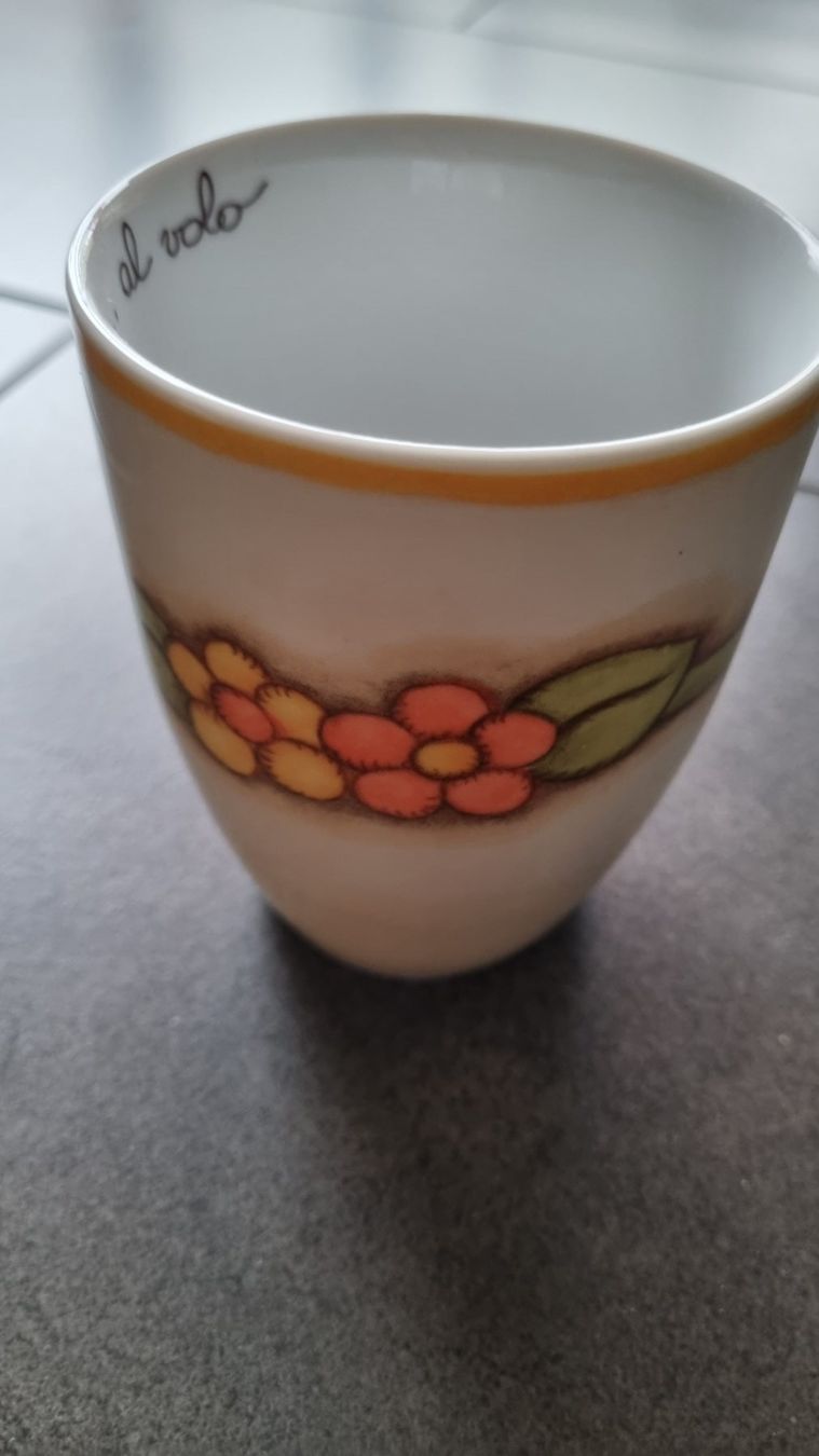 Tazze: Tasse mit Blechdose von THUN – Nuovo e nell'imballaggio originale da Cugnasco venduto da FuoriTutto 1